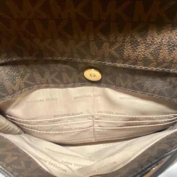 Michael Kors Jet Set Signature Leather PVC Large Snap Pocket Tote Brown on Brown - Picture 11 of 16